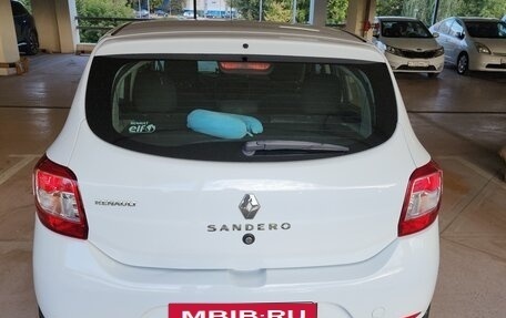 Renault Sandero II рестайлинг, 2014 год, 670 000 рублей, 4 фотография