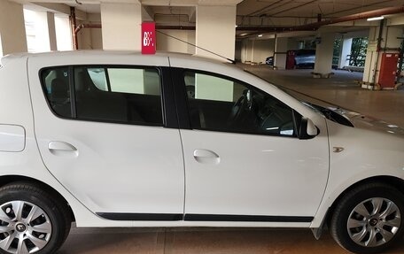 Renault Sandero II рестайлинг, 2014 год, 670 000 рублей, 3 фотография