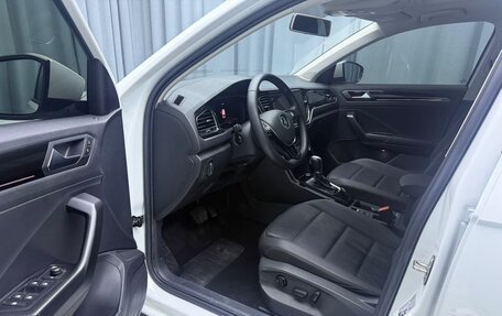 Volkswagen T-Roc I, 2022 год, 1 796 084 рублей, 7 фотография