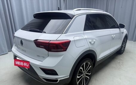 Volkswagen T-Roc I, 2022 год, 1 796 084 рублей, 4 фотография