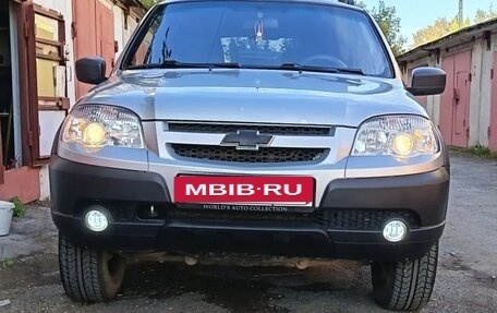 Chevrolet Niva I рестайлинг, 2015 год, 630 000 рублей, 14 фотография