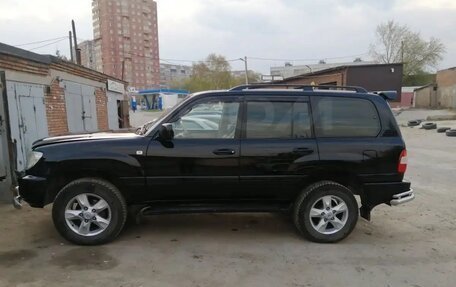 Toyota Land Cruiser 100 рестайлинг 2, 2006 год, 2 250 000 рублей, 2 фотография