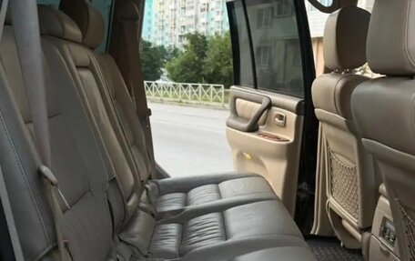 Toyota Land Cruiser 100 рестайлинг 2, 2006 год, 2 250 000 рублей, 18 фотография