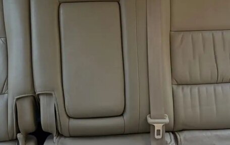 Toyota Land Cruiser 100 рестайлинг 2, 2006 год, 2 250 000 рублей, 17 фотография