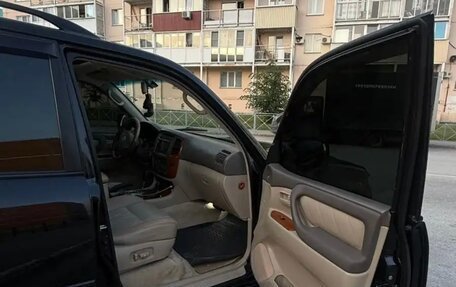 Toyota Land Cruiser 100 рестайлинг 2, 2006 год, 2 250 000 рублей, 23 фотография