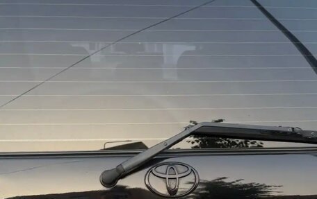 Toyota Land Cruiser 100 рестайлинг 2, 2006 год, 2 250 000 рублей, 24 фотография