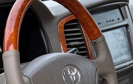 Toyota Land Cruiser 100 рестайлинг 2, 2006 год, 2 250 000 рублей, 31 фотография
