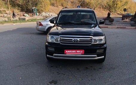 Toyota Land Cruiser 100 рестайлинг 2, 2006 год, 2 250 000 рублей, 30 фотография