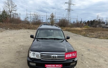 Toyota Land Cruiser 100 рестайлинг 2, 2006 год, 2 250 000 рублей, 34 фотография