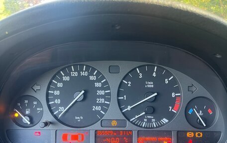 BMW 5 серия, 1998 год, 340 000 рублей, 6 фотография