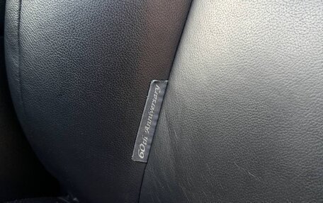 Toyota Land Cruiser 200, 2011 год, 3 100 000 рублей, 24 фотография