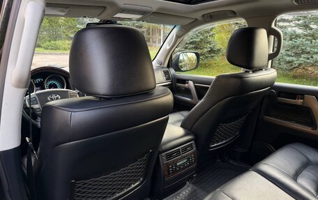 Toyota Land Cruiser 200, 2011 год, 3 100 000 рублей, 27 фотография