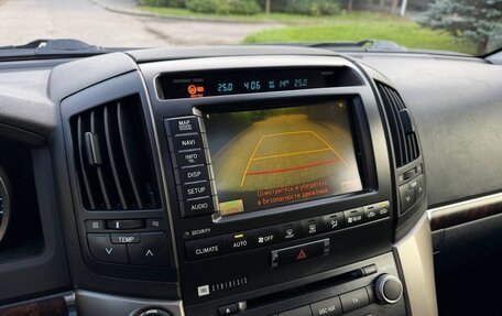Toyota Land Cruiser 200, 2011 год, 3 100 000 рублей, 32 фотография