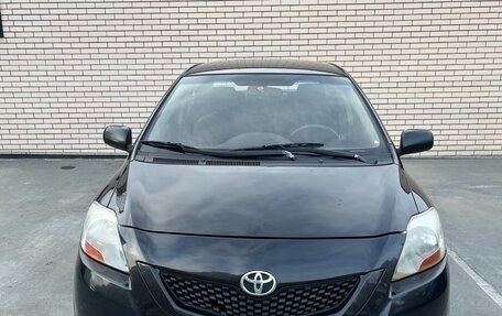 Toyota Yaris III рестайлинг, 2009 год, 550 000 рублей, 1 фотография