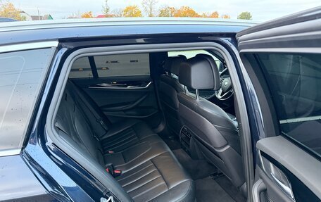 BMW 5 серия, 2018 год, 2 600 000 рублей, 12 фотография