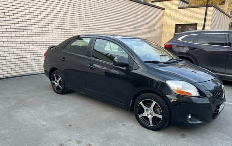 Toyota Yaris III рестайлинг, 2009 год, 550 000 рублей, 4 фотография