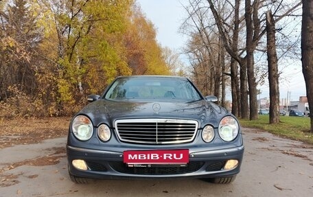 Mercedes-Benz E-Класс, 2003 год, 1 000 000 рублей, 10 фотография