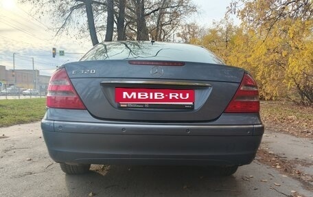 Mercedes-Benz E-Класс, 2003 год, 1 000 000 рублей, 6 фотография
