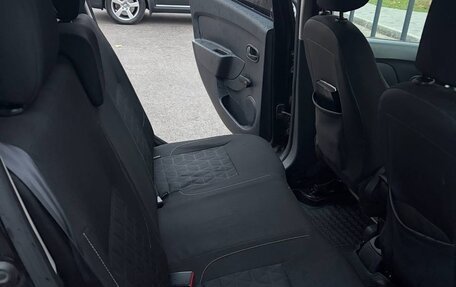 Renault Sandero II рестайлинг, 2016 год, 860 000 рублей, 8 фотография