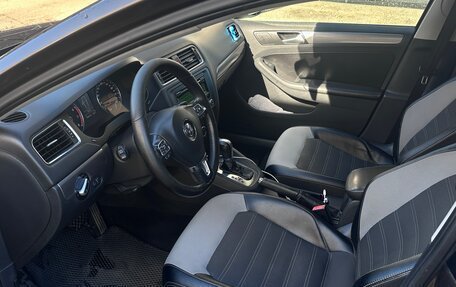 Volkswagen Jetta VI, 2013 год, 770 000 рублей, 1 фотография