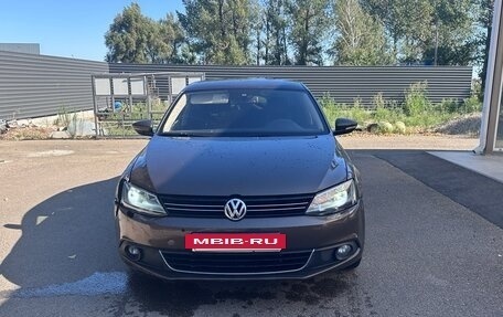 Volkswagen Jetta VI, 2013 год, 770 000 рублей, 17 фотография