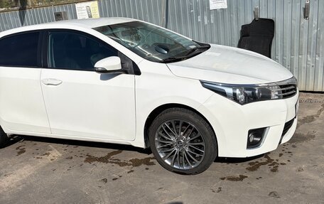 Toyota Corolla, 2013 год, 1 300 000 рублей, 3 фотография