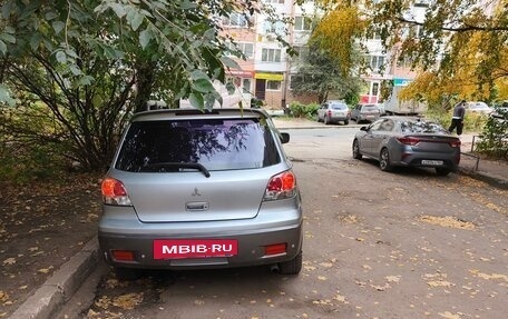 Mitsubishi Outlander III рестайлинг 3, 2003 год, 575 000 рублей, 4 фотография