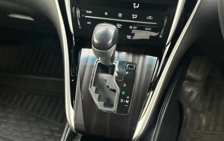 Toyota Harrier, 2019 год, 2 650 000 рублей, 7 фотография