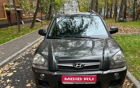 Hyundai Tucson III, 2008 год, 850 000 рублей, 1 фотография