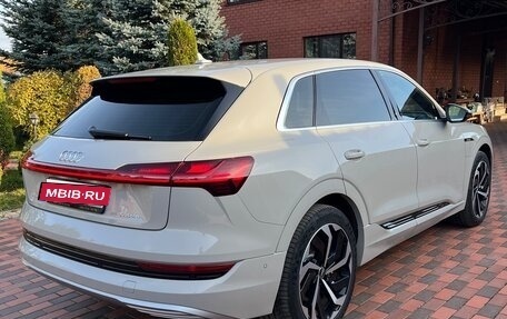 Audi e-tron I, 2021 год, 7 500 000 рублей, 3 фотография