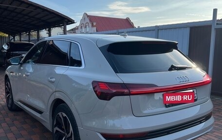 Audi e-tron I, 2021 год, 7 500 000 рублей, 4 фотография