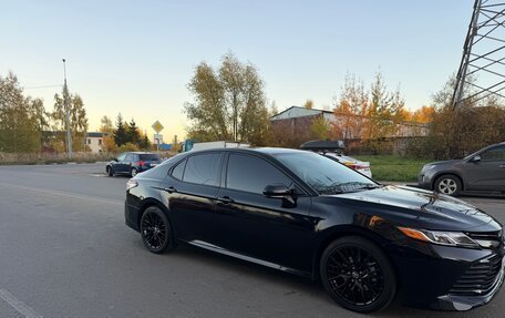 Toyota Camry, 2020 год, 2 300 000 рублей, 2 фотография