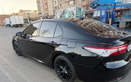 Toyota Camry, 2020 год, 2 300 000 рублей, 6 фотография