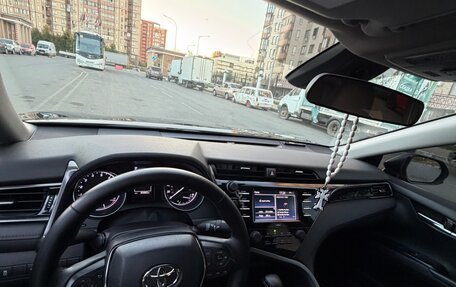 Toyota Camry, 2020 год, 2 300 000 рублей, 10 фотография