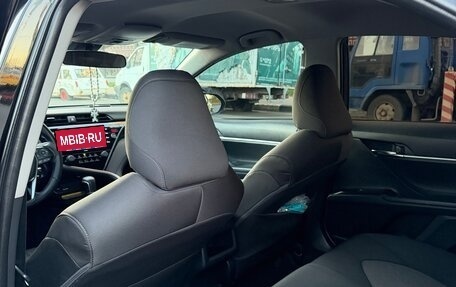 Toyota Camry, 2020 год, 2 300 000 рублей, 7 фотография
