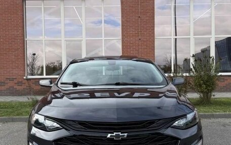 Chevrolet Malibu IX, 2022 год, 1 200 000 рублей, 2 фотография