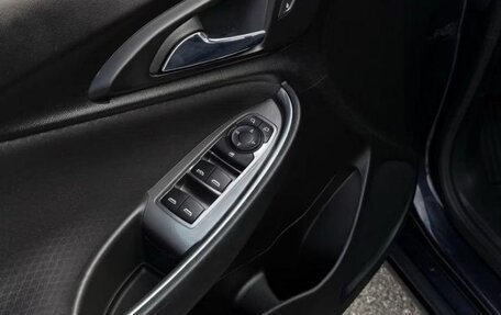 Chevrolet Malibu IX, 2022 год, 1 200 000 рублей, 10 фотография
