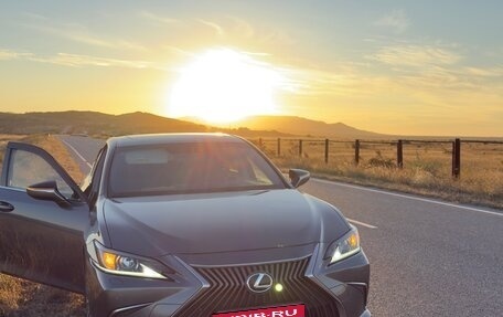 Lexus ES VII, 2019 год, 3 150 000 рублей, 1 фотография