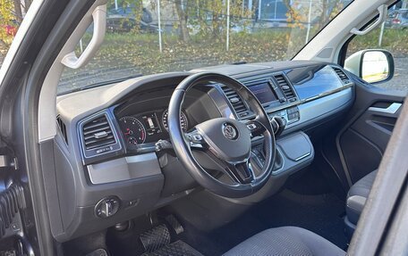 Volkswagen Caravelle T6 рестайлинг, 2019 год, 3 300 000 рублей, 6 фотография