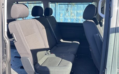Volkswagen Caravelle T6 рестайлинг, 2019 год, 3 300 000 рублей, 11 фотография