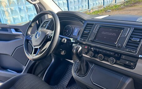 Volkswagen Caravelle T6 рестайлинг, 2019 год, 3 300 000 рублей, 9 фотография