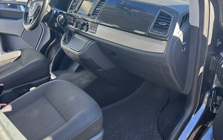 Volkswagen Caravelle T6 рестайлинг, 2019 год, 3 300 000 рублей, 10 фотография