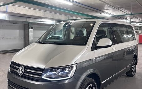 Volkswagen Caravelle T6 рестайлинг, 2019 год, 3 300 000 рублей, 3 фотография