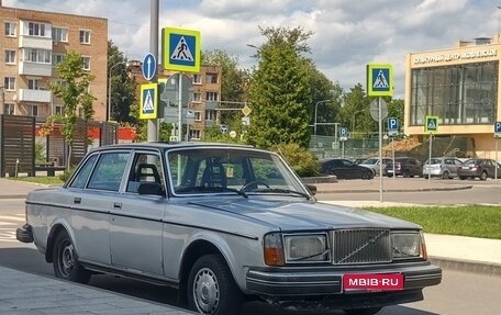 Volvo 260 Series, 1979 год, 390 000 рублей, 1 фотография