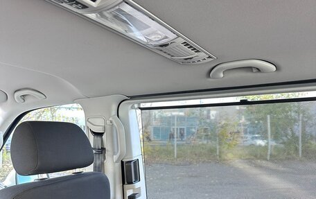 Volkswagen Caravelle T6 рестайлинг, 2019 год, 3 300 000 рублей, 19 фотография