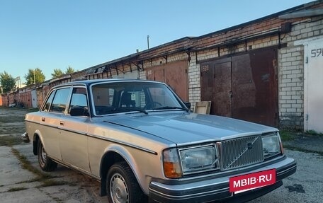 Volvo 260 Series, 1979 год, 390 000 рублей, 3 фотография
