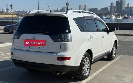 Mitsubishi Outlander III рестайлинг 3, 2007 год, 950 000 рублей, 9 фотография