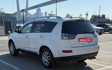 Mitsubishi Outlander III рестайлинг 3, 2007 год, 950 000 рублей, 10 фотография