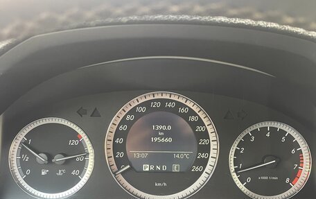 Mercedes-Benz C-Класс, 2011 год, 1 142 000 рублей, 2 фотография