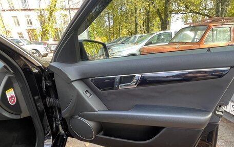 Mercedes-Benz C-Класс, 2011 год, 1 142 000 рублей, 14 фотография